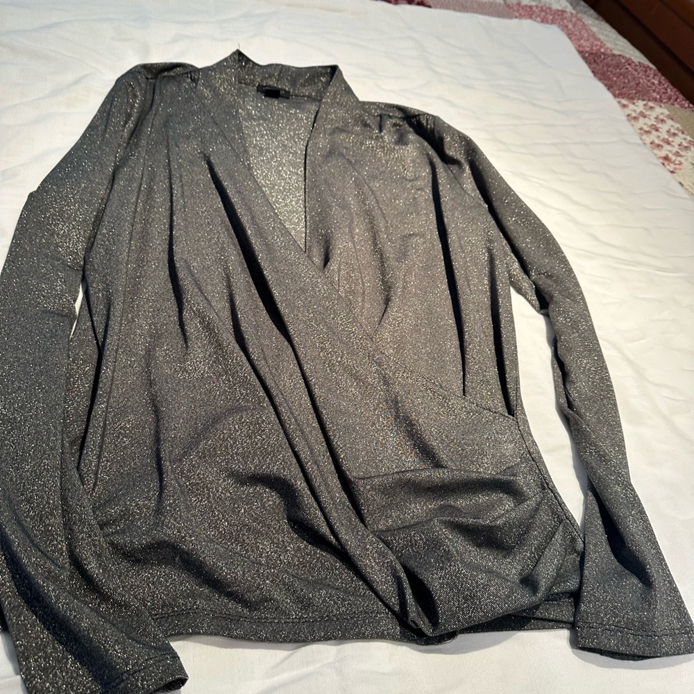 Silver(dark) with sparkles.   This fits snug